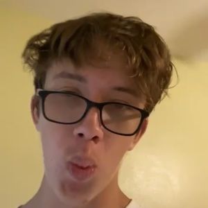 Meet your Posher, Jade